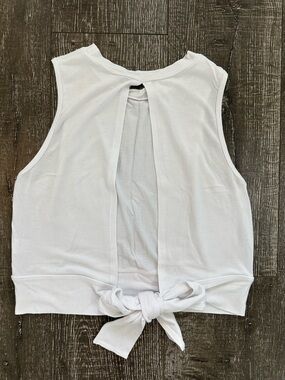 Strut This Women’s Open Back Tie Tank in White - Size XS